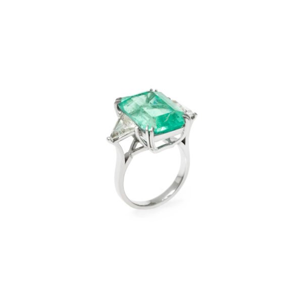 Anel Esmeralda e Diamantes Ouro Branco